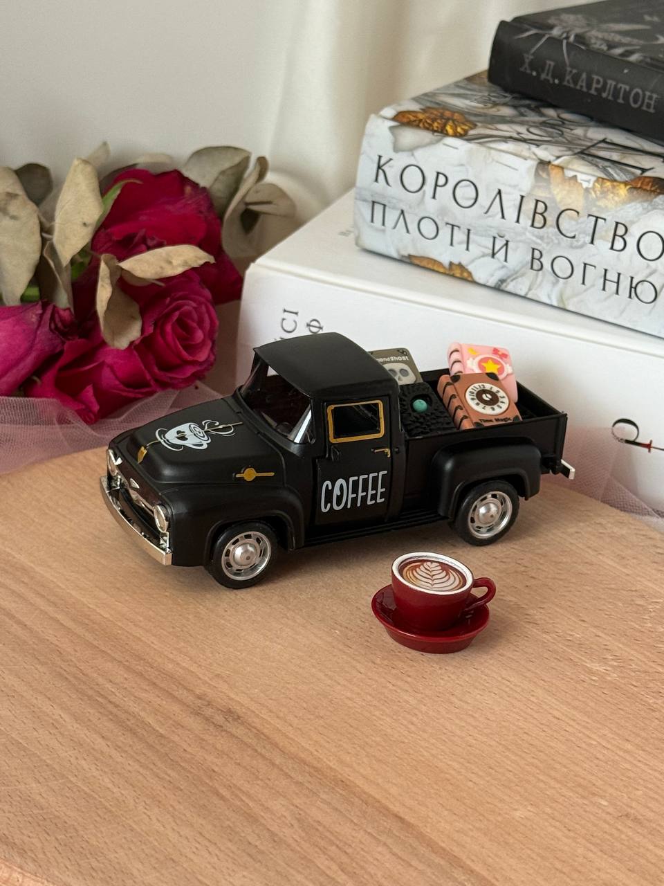 Чорний пікап