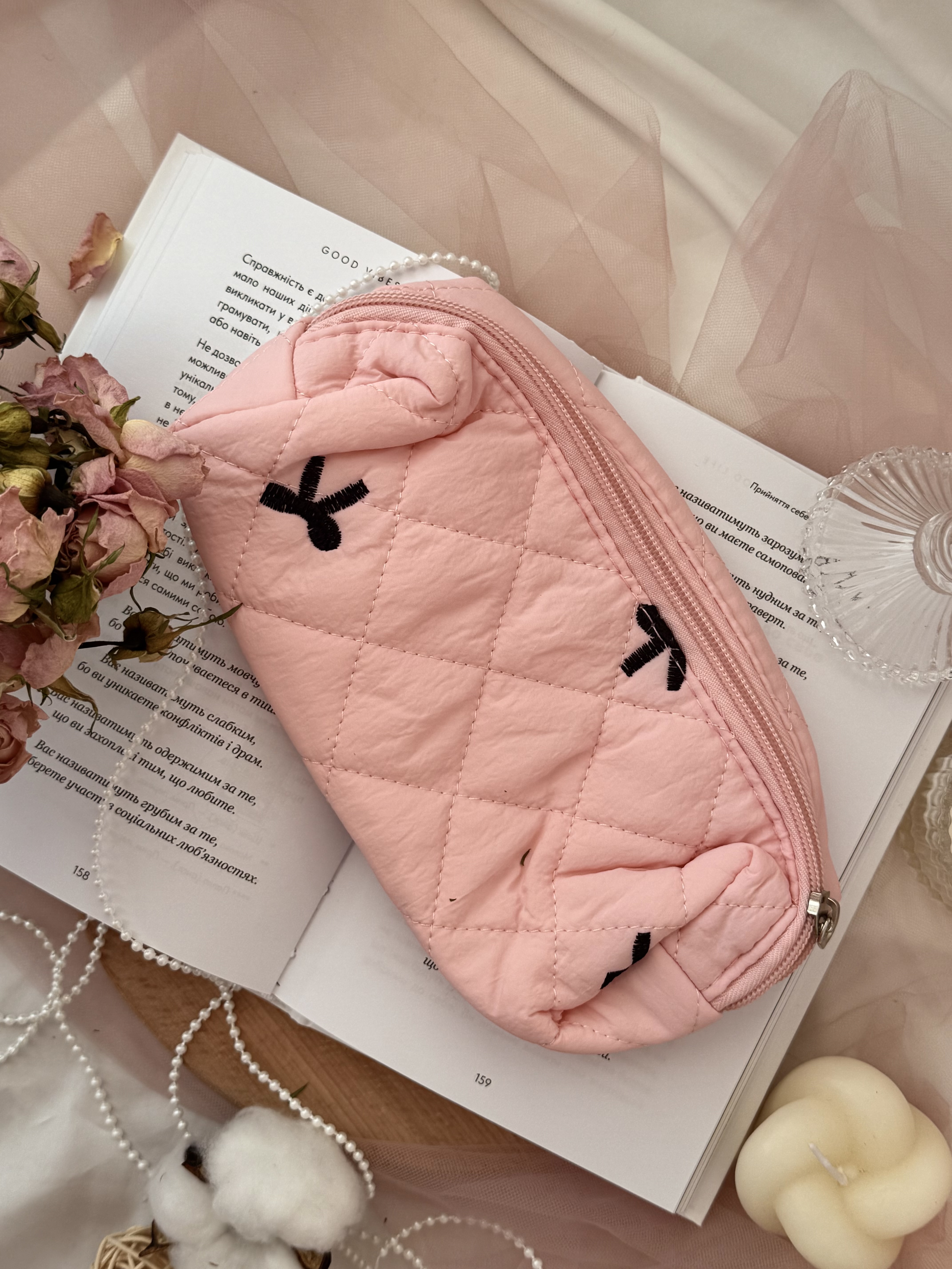 Косметичка “Чорний бантик” -S