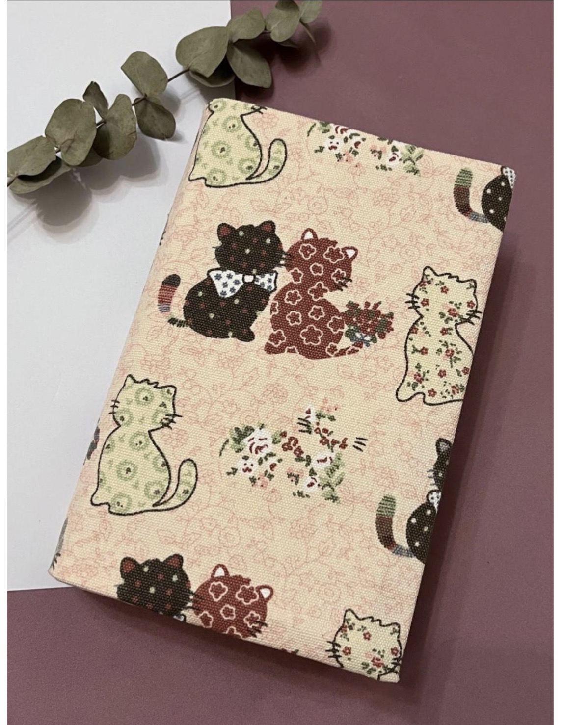 Обкладинка з котиками