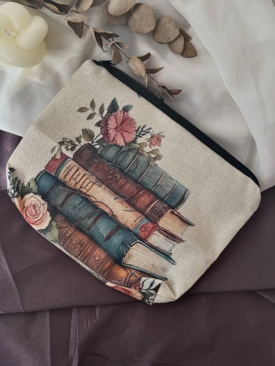 Купити Косметичка з книгами