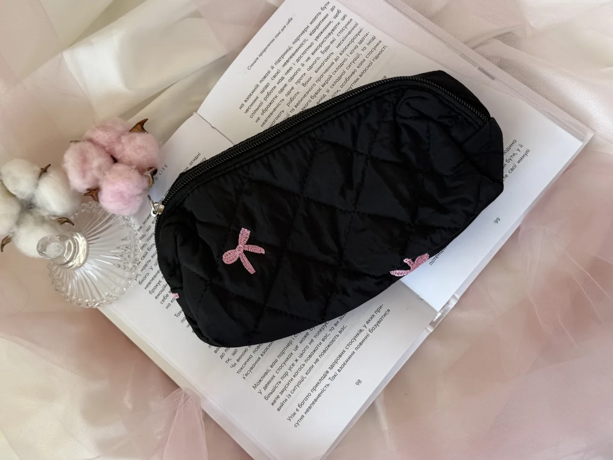 Купити XS — Косметичка з бантиками 💗🖤